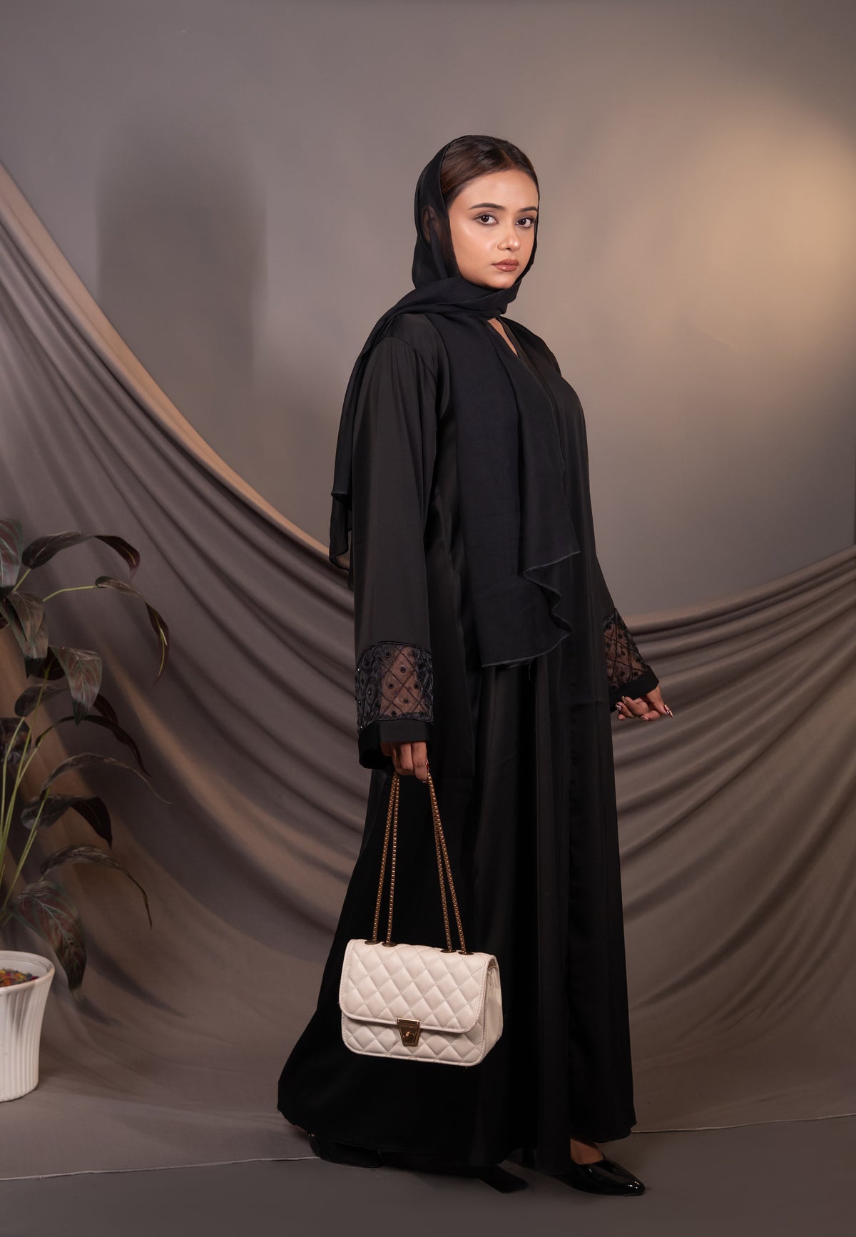 Lumière Black Abaya – Embroidered Cuff Detail