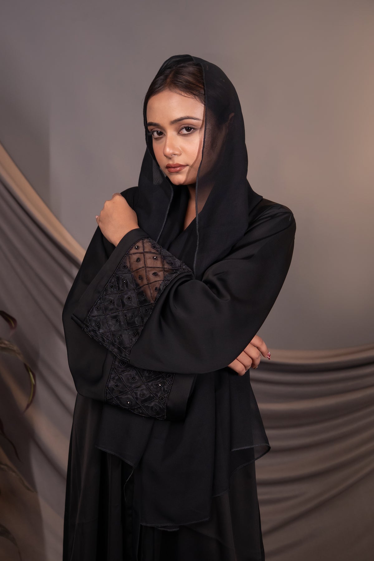Lumière Black Abaya – Embroidered Cuff Detail
