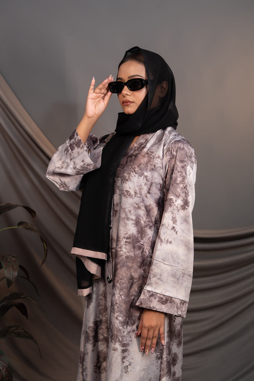 Noiré Mist Abaya – Artistic Print & Contrast Cuff