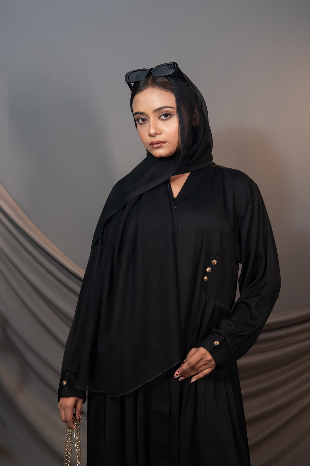 Noiré Grace Abaya – Draped Waist & Cuff Detail