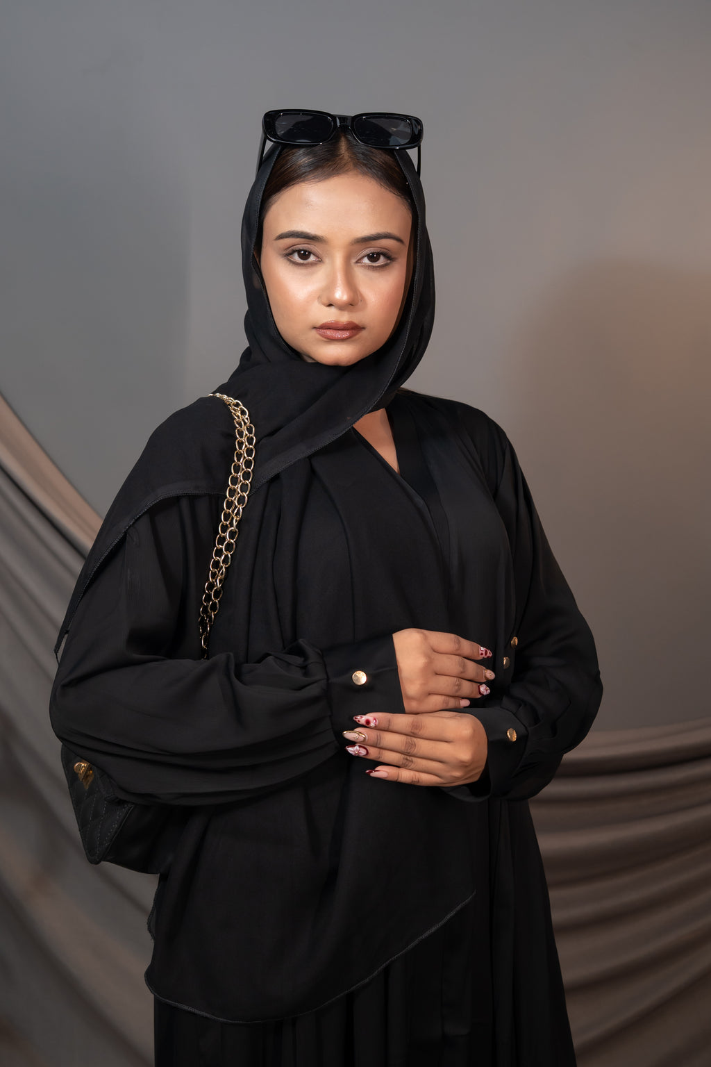 Noiré Grace Abaya – Draped Waist & Cuff Detail