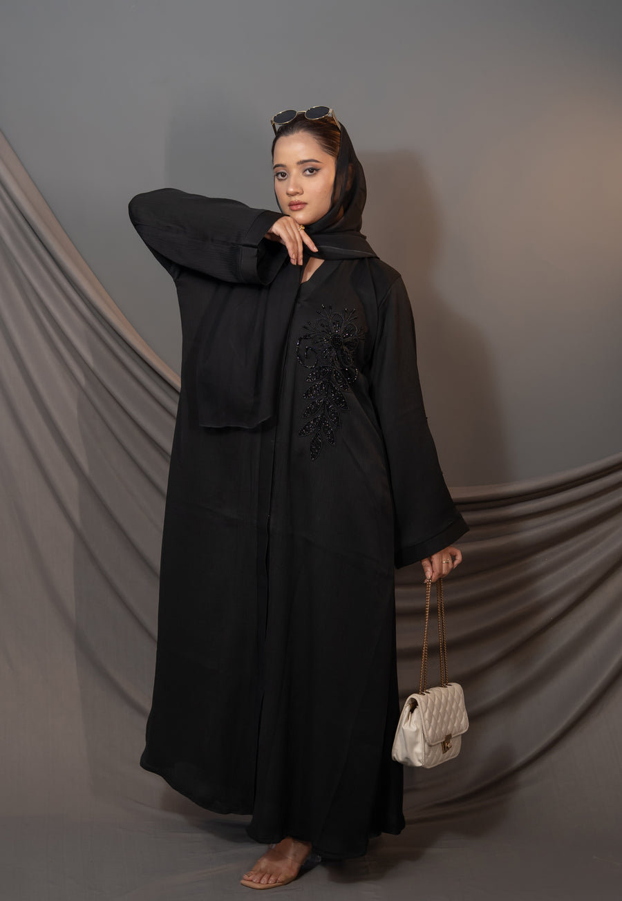 Étoile Noir Abaya – Embroidered Sleeve Detail