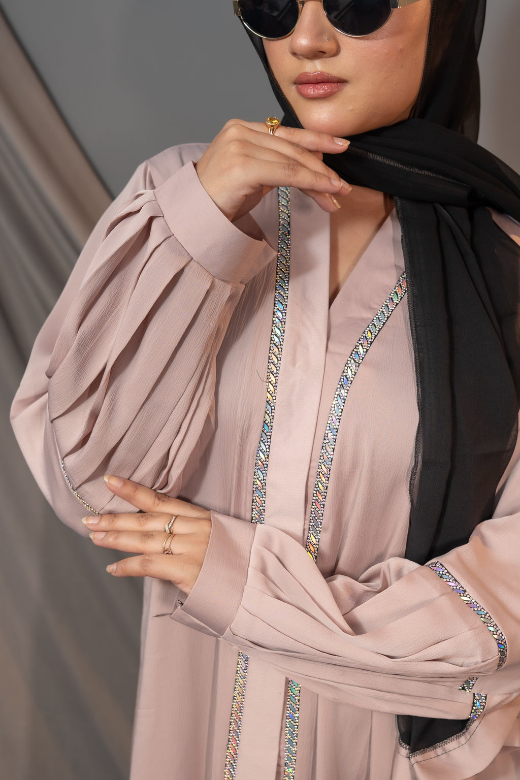Rosé Lumière Abaya – Embellished Border & Pleated Sleeve Detail