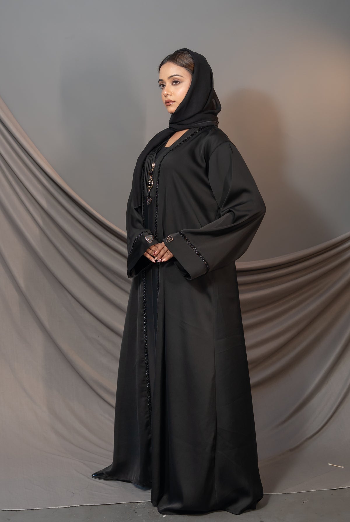 Elysia Black Abaya – Embellished Front & Sleeve Detail