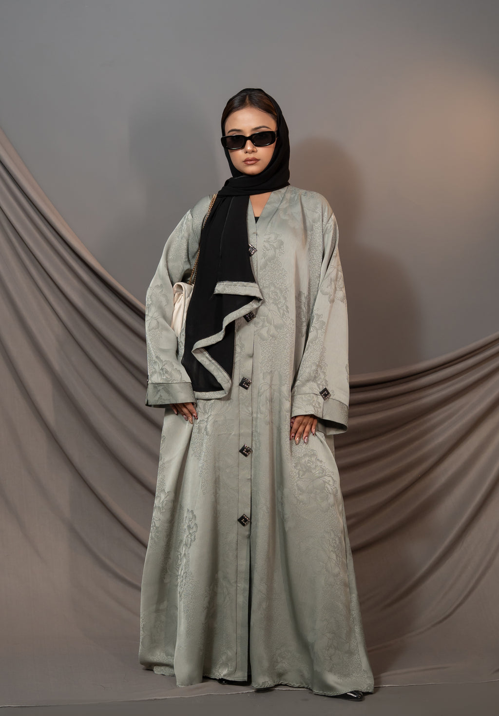 Serein Sage Abaya – Floral Jacquard & Contrast Detail
