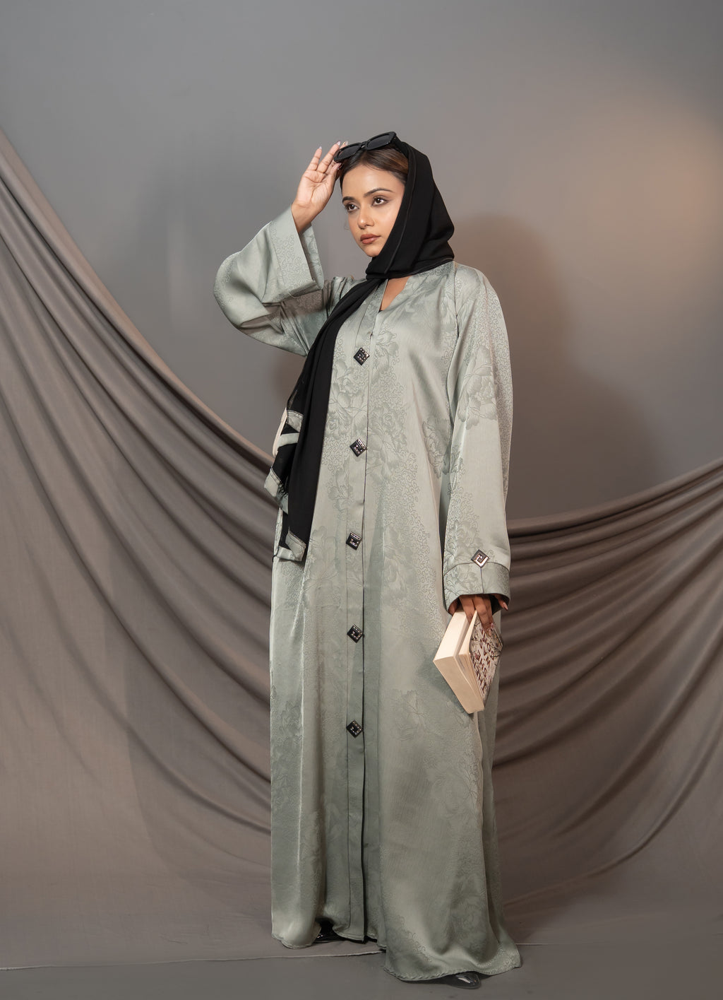 Serein Sage Abaya – Floral Jacquard & Contrast Detail