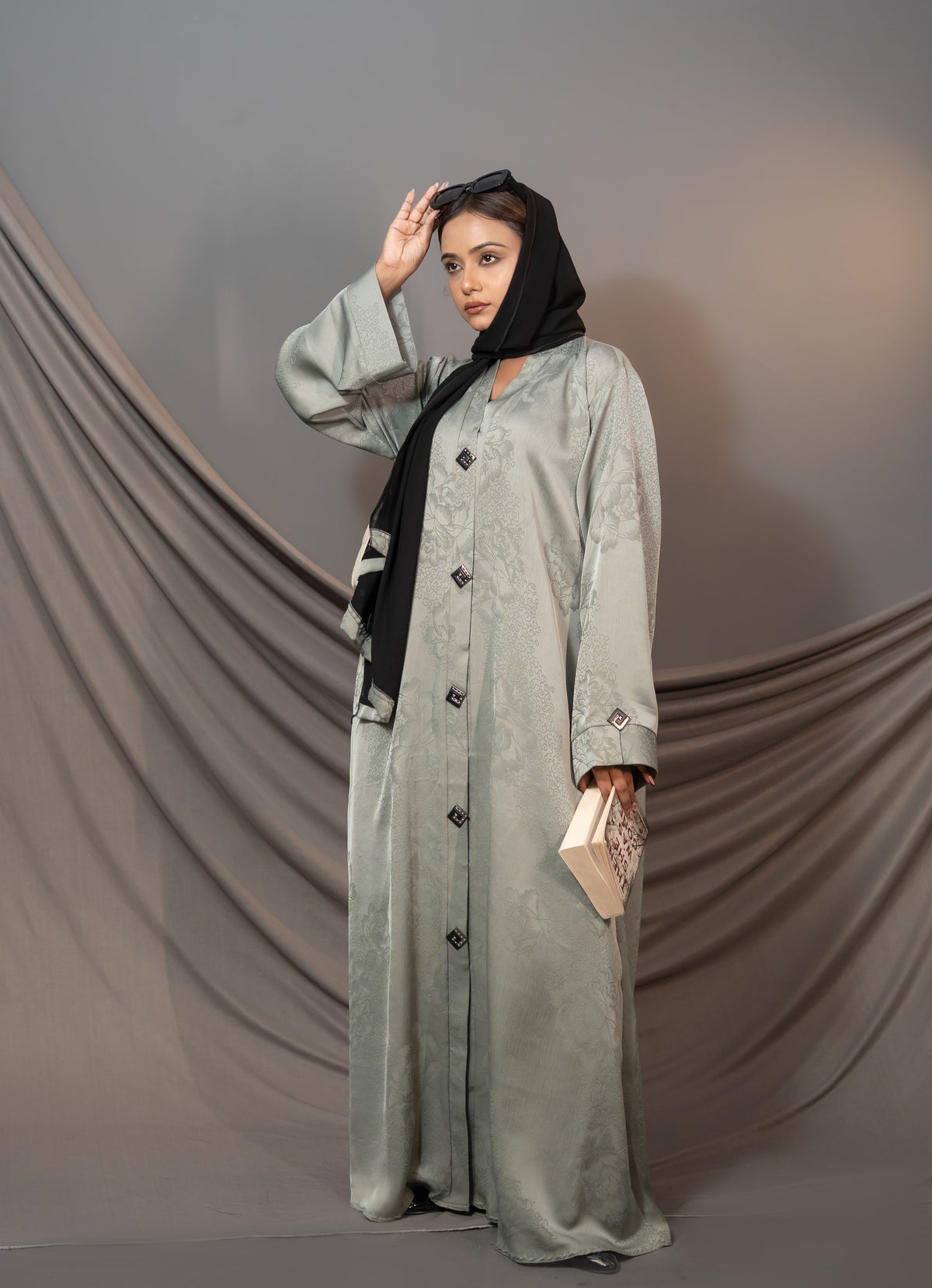 Serein Sage Abaya – Floral Jacquard & Contrast Detail